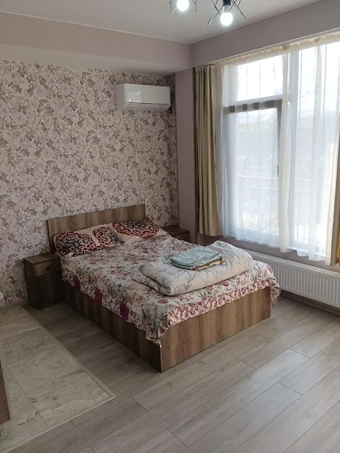 Mary\'S Cozy & Lovely Studio On Very Quiet Khosharauli Street location